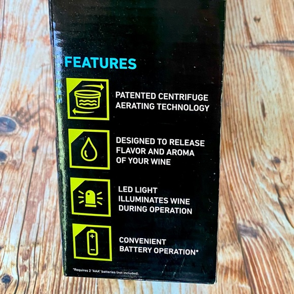Sharper Image electronic wine aerator! NWT! - Picture 3 of 4